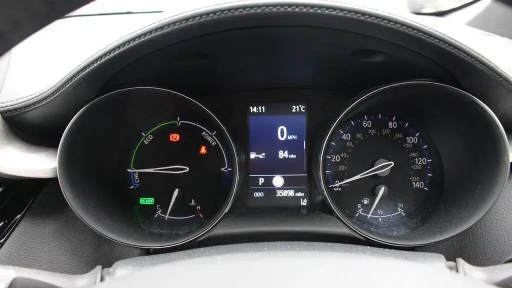 Used Toyota C-HR 122 HP (89 kW) 2023 Grey SUV