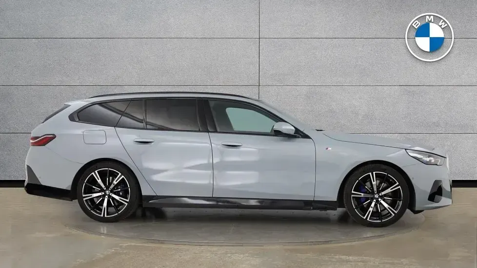 Used BMW 520 M Sport 205 HP (150 kW) 2025 Grey Estate