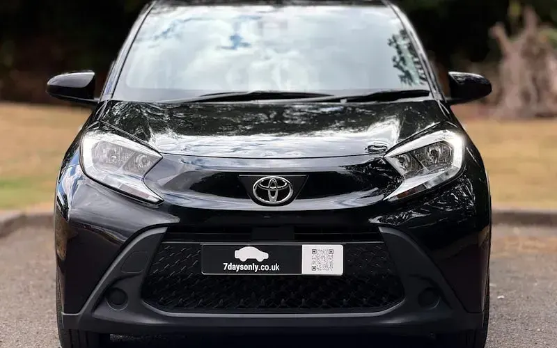 Used Toyota Aygo X PURE 72 HP (52 kW) 2023 Black SUV