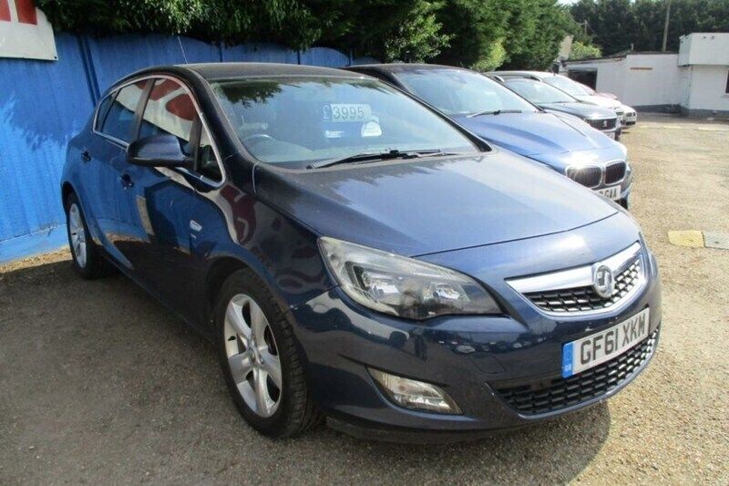 Blue Used 2011 Vauxhall Astra SRi Hatchback | £3,995 (Fair price) - Image 1/1