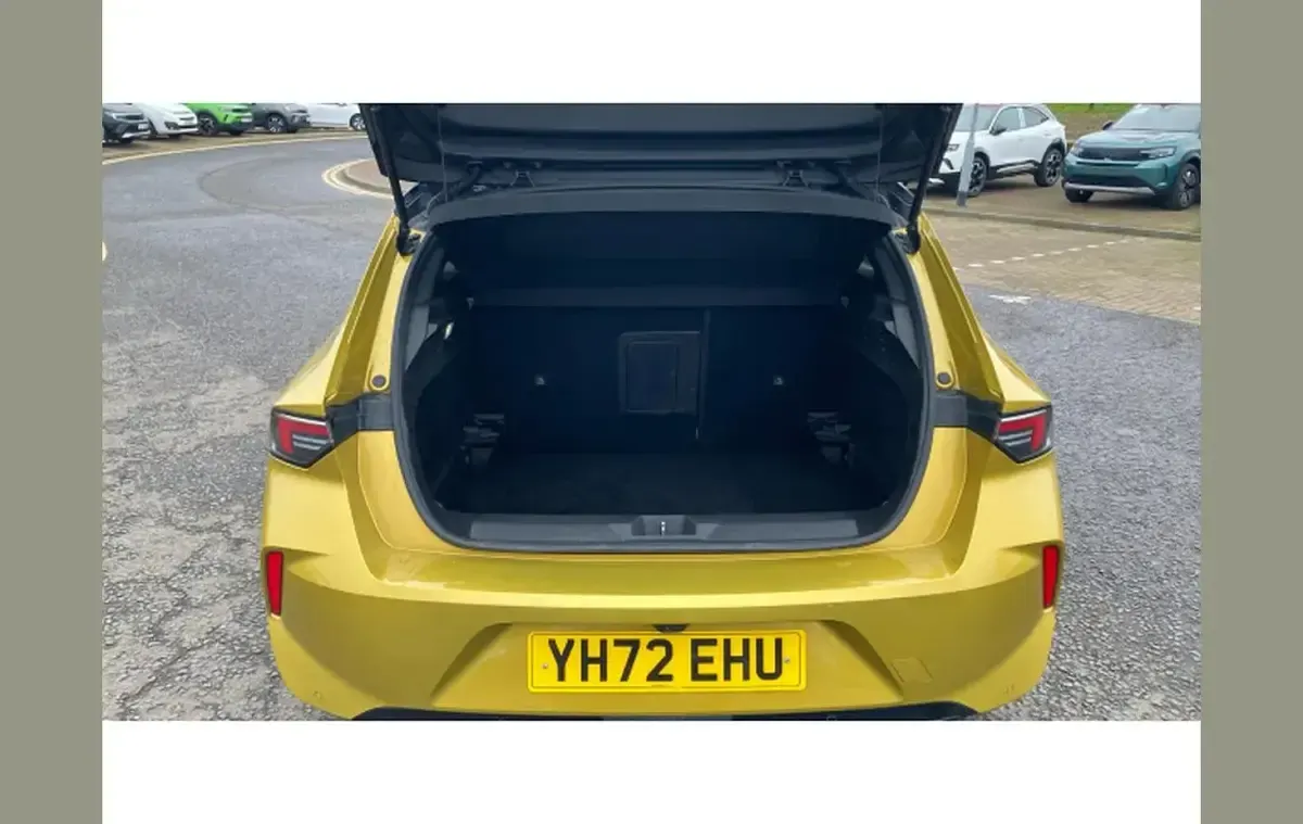 Used Vauxhall Astra GS Line 128 HP (94 kW) 2022 Other Hatchback