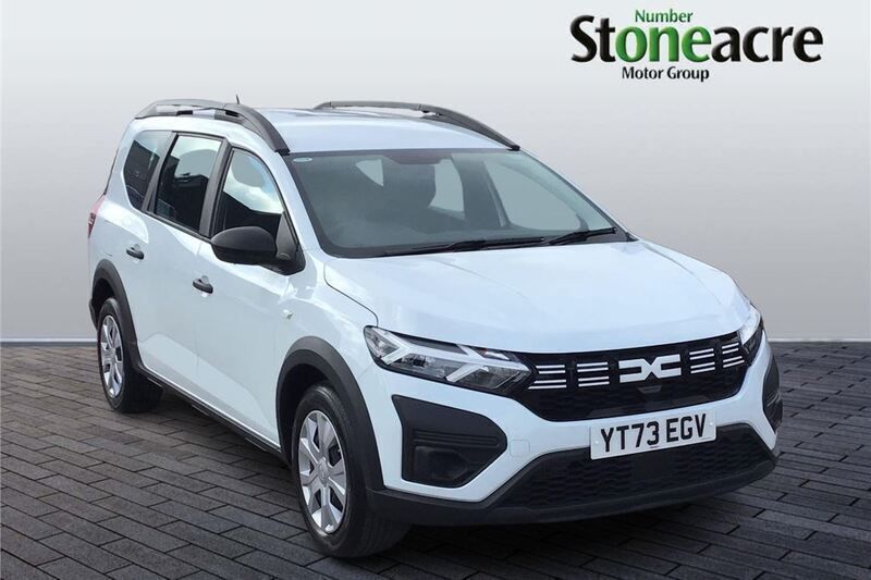 White Used 2023 Dacia Jogger Essentiel MPV | £14,995 (Good price) - Image 1/4