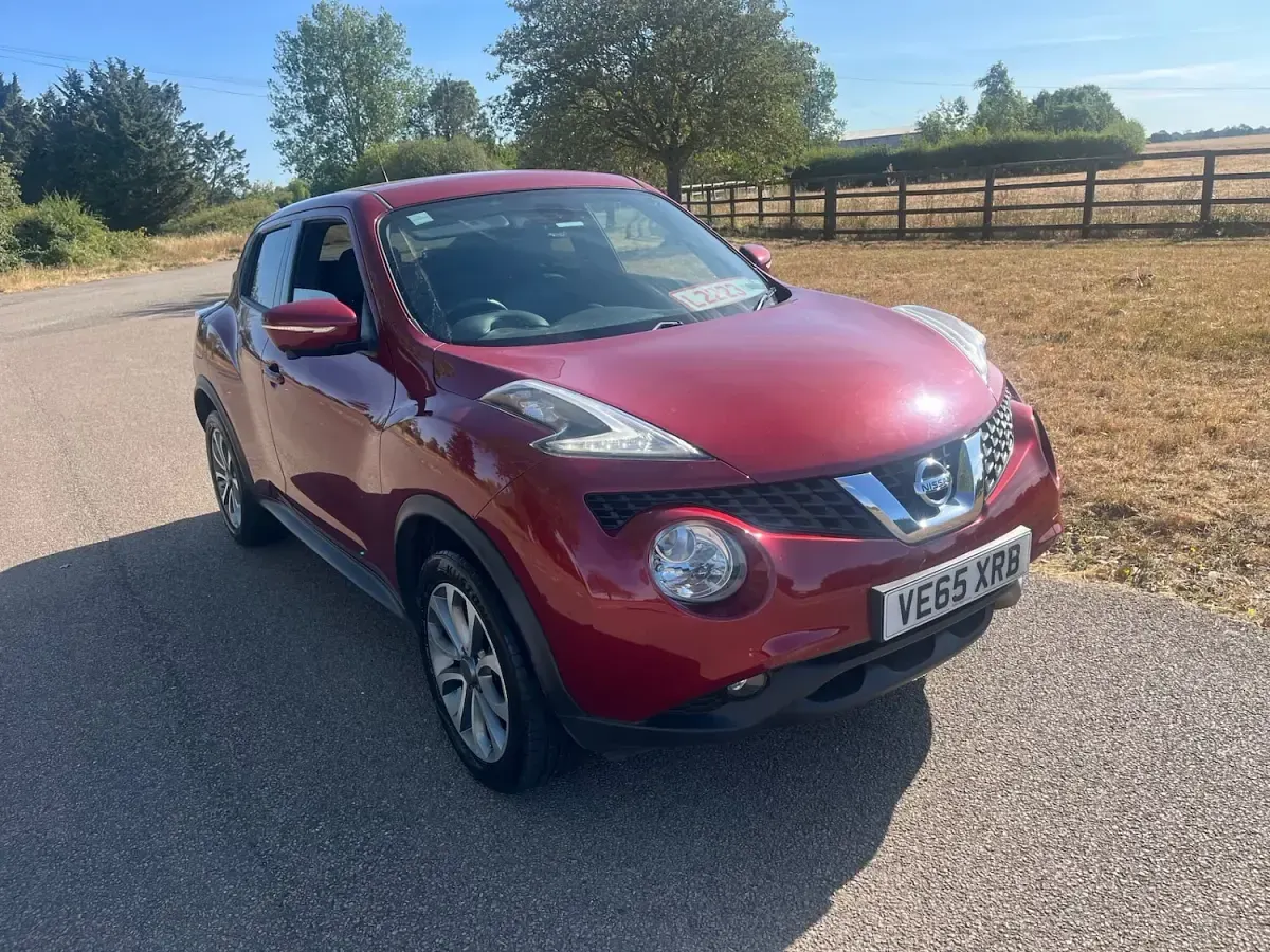 Used Nissan Juke Tekna 108 HP (79 kW) 2016 Red SUV