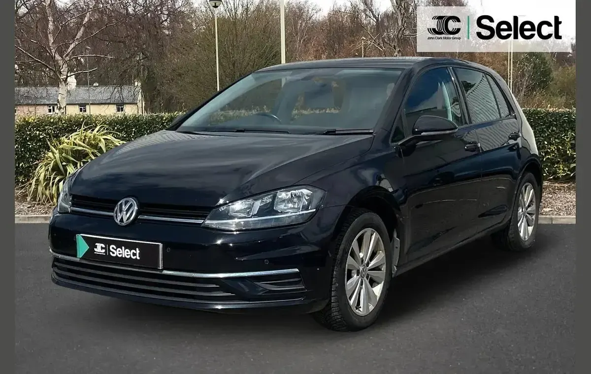 Used VW Golf VII SE 113 HP (83 kW) 2017 Black Hatchback