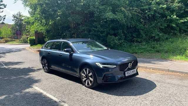 Blue Used 2025 Volvo V90 Plus Estate | £43,290 (Expensive) - Image 1/4
