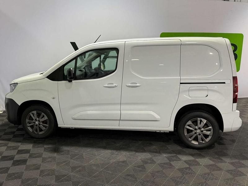 Used Peugeot Partner Premium 2022 White MPV