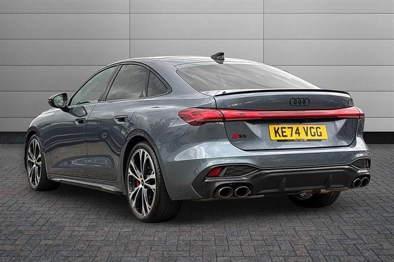 Used Audi A5 Advanced 367 HP (269 kW) 2025 Horizon blue Estate