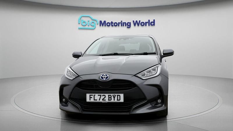 Used Toyota Yaris Hybrid Design 114 HP (83 kW) 2022