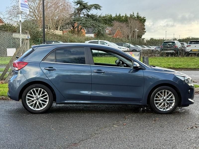 Used Kia Rio 2017 Blue Hatchback