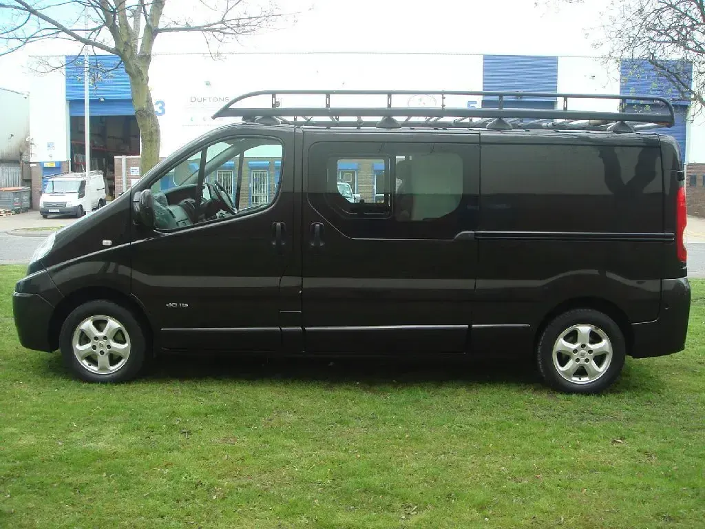 Used Renault Trafic 2009 Black MPV