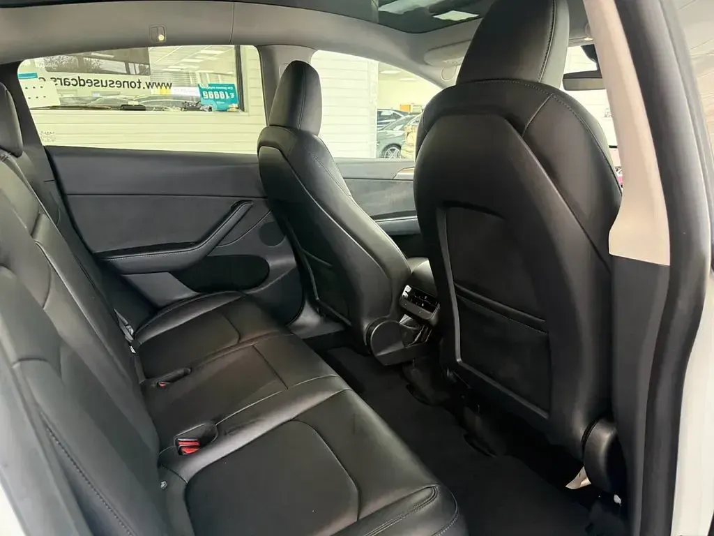 Used Tesla Model Y RWD 254 kW (346 HP) 2024 White SUV