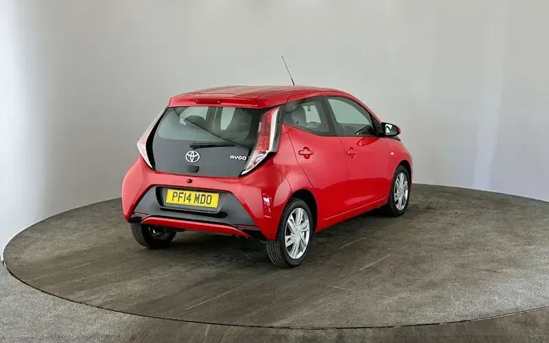 Used Toyota Aygo x-press 69 HP (50 kW) 2016 Hatchback