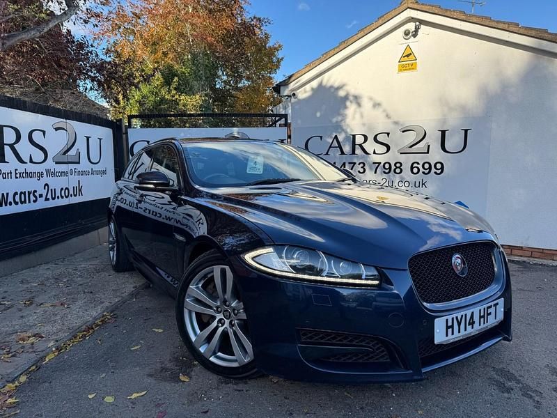 Usado Jaguar XF Portfolio 2014 Azul Sedan