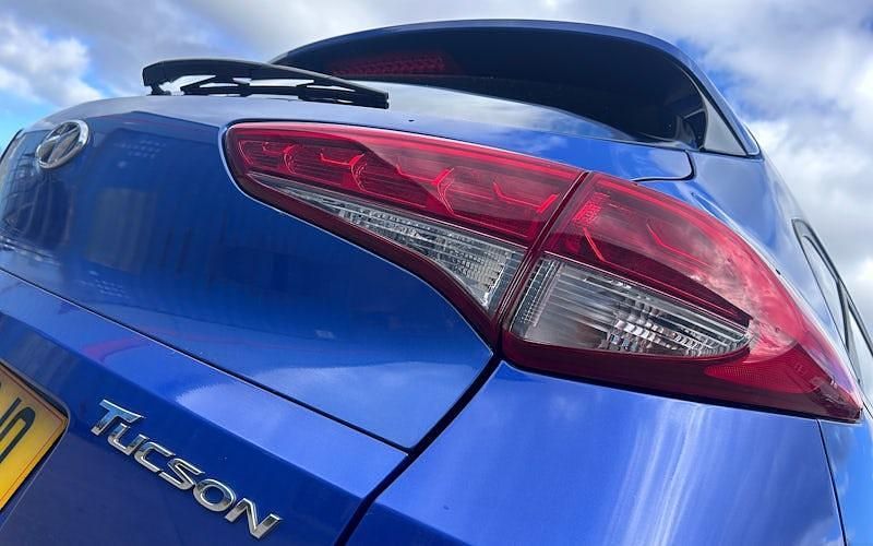 Used Hyundai Tucson GO! 116 HP (85 kW) 2018 Blue SUV