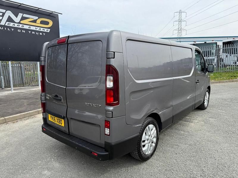 Used Renault Trafic 2016 Grey MPV