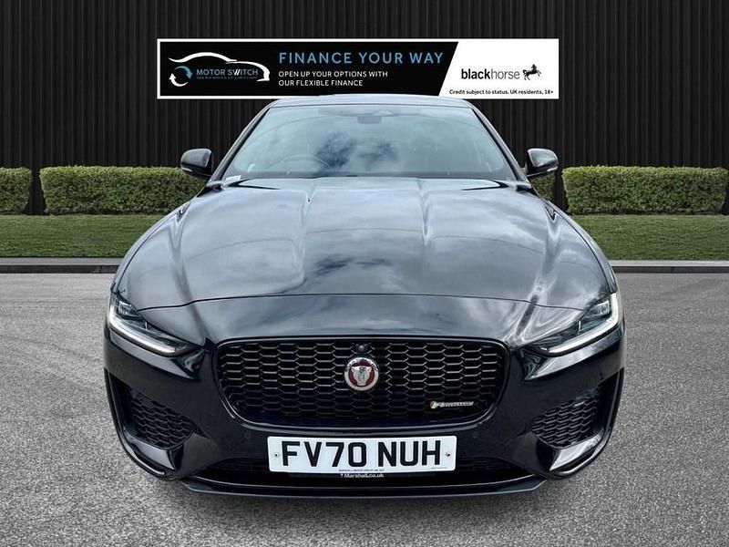 Usado Jaguar XE R-Dynamic 204 HP (150 kW) 2021 Preto Sedan