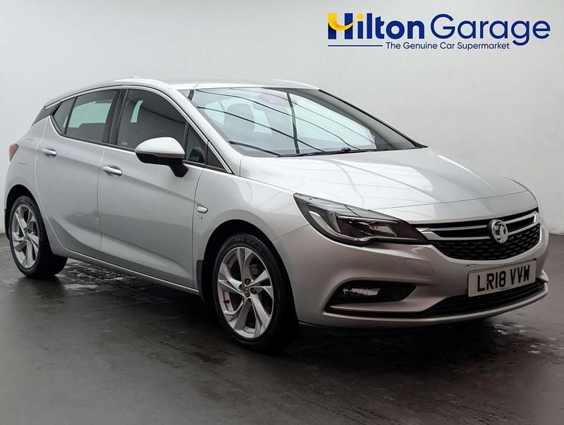 Used Vauxhall Astra SRi 150 HP (110 kW) 2018 Silver Hatchback