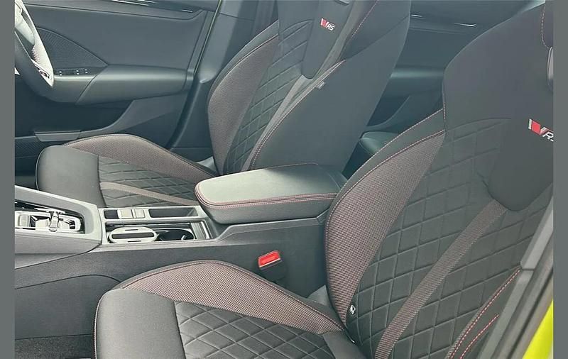 Used Skoda Octavia vRS 261 HP (191 kW) 2025 Green Hatchback