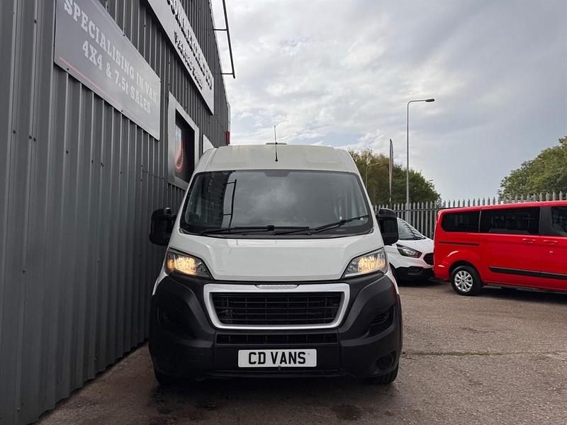 Second-hand Peugeot Boxer 2018 Alb Van
