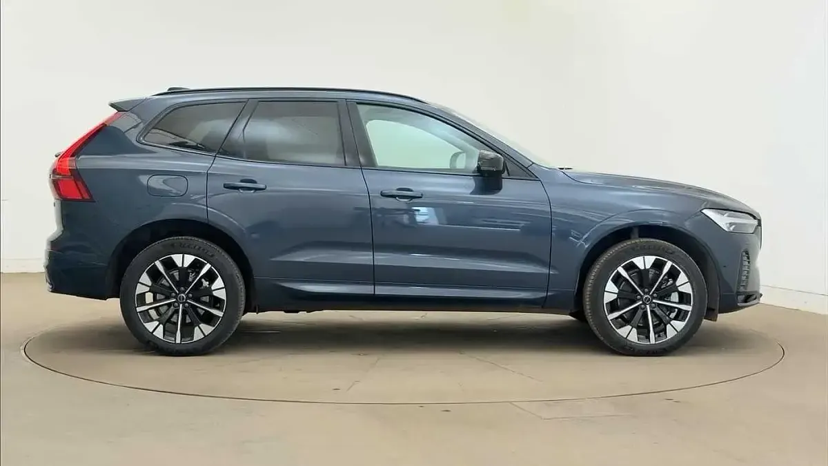 Used Volvo XC60 Ultra 250 HP (183 kW) 2025 Denim blue SUV