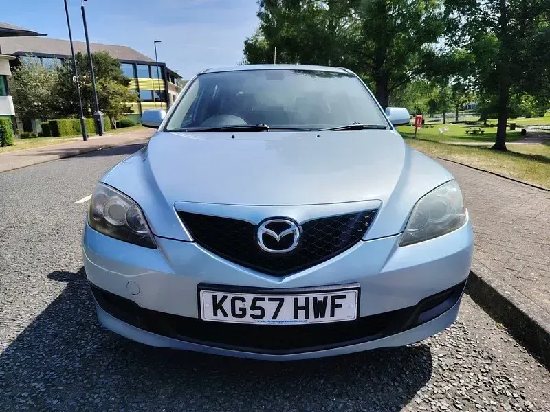 Used Mazda 3 105 HP (77 kW) 2007 Silver Hatchback