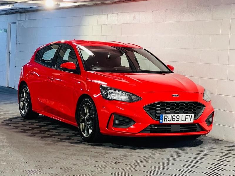 Used Ford Focus ST-Line 150 HP (110 kW) 2020 Red Hatchback