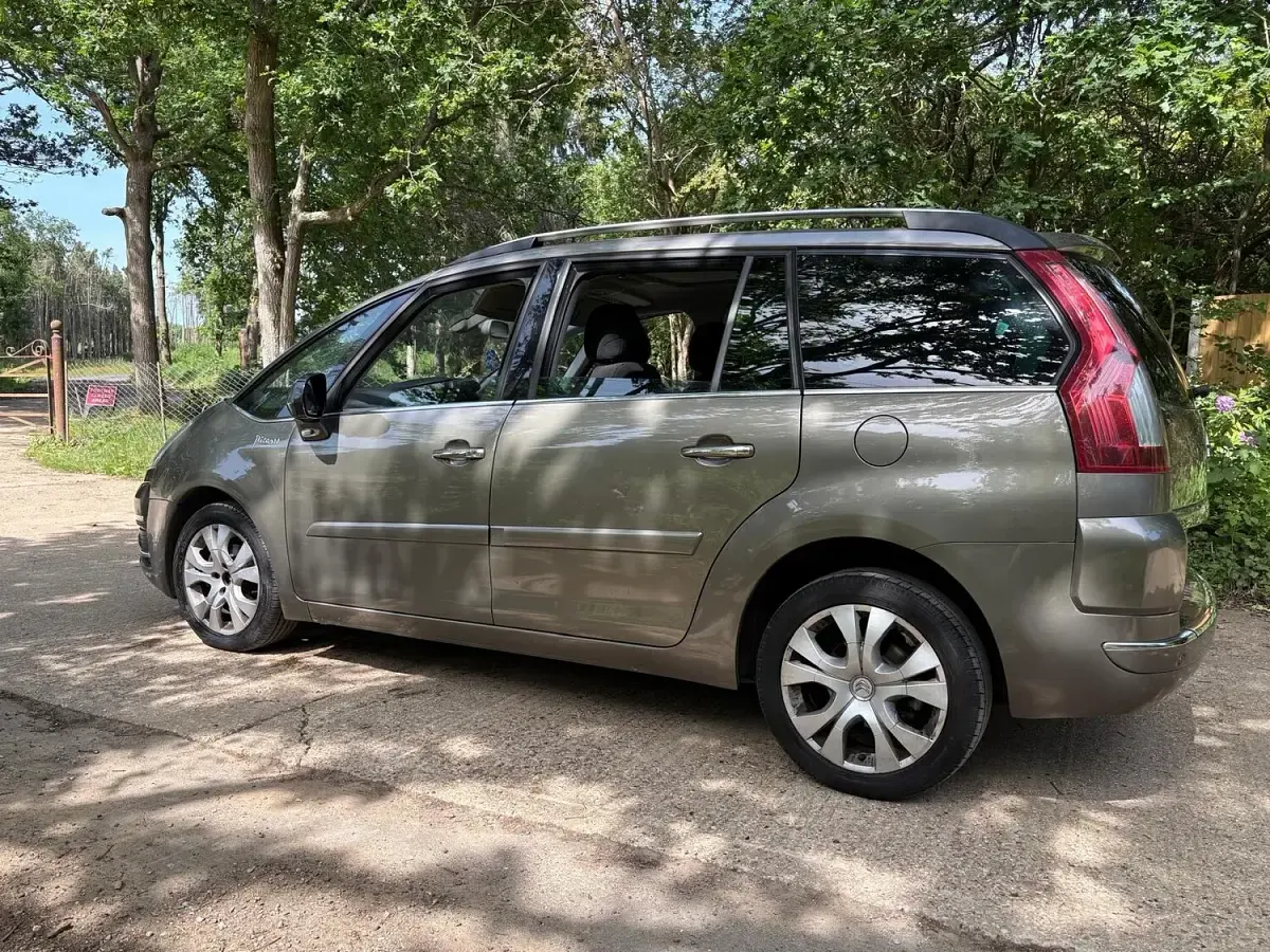 Used Citroën Grand C4 Picasso Platinum 2012 Brown MPV