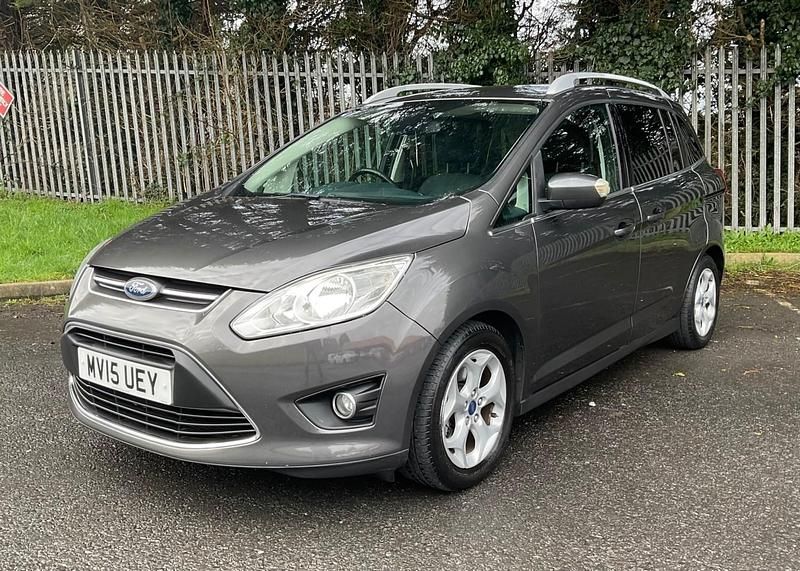 Used Ford Grand C-Max Zetec 115 HP (84 kW) 2015 Grey MPV