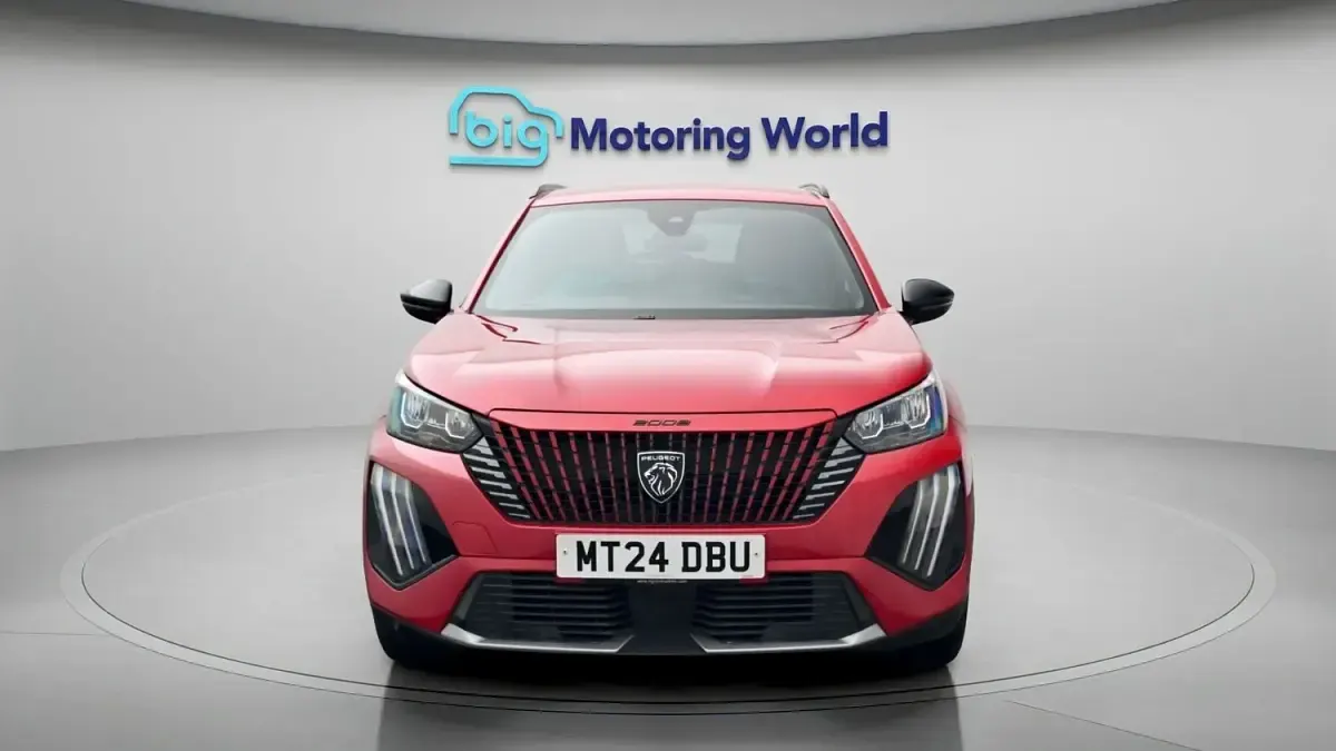 Used Peugeot 2008 Allure 130 HP (95 kW) 2024 Red SUV