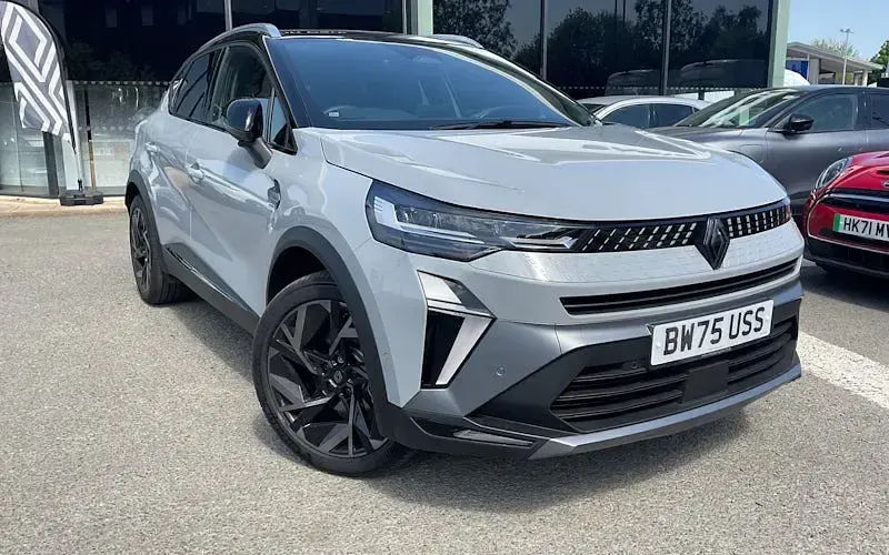 Second-hand Renault Captur Esprit Alpine 158 CP (116 kW) 2026 SUV