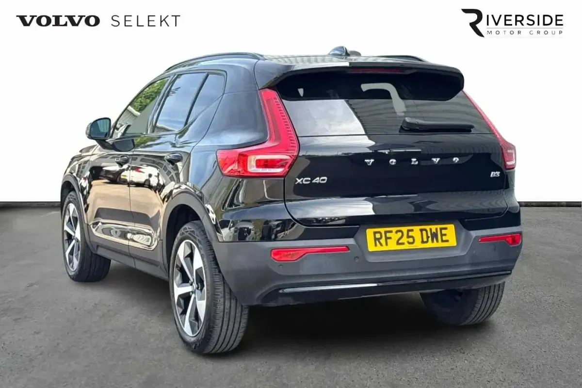 Used Volvo XC40 Plus 163 HP (119 kW) 2025 Onyx black SUV