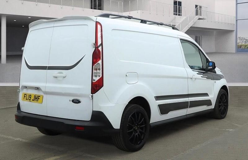 Used Ford Transit Connect Limited 120 HP (88 kW) 2019 White MPV
