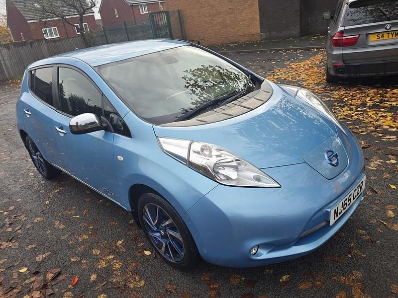Blue Used 2015 Nissan Leaf Acenta Hatchback | £2,395 (Fair price) - Image 1/4