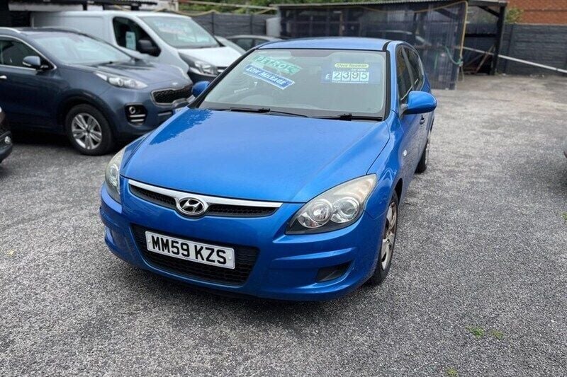 Blue Used 2010 Hyundai i30 Classic Hatchback | £2,395 (Good price) - Image 1/1