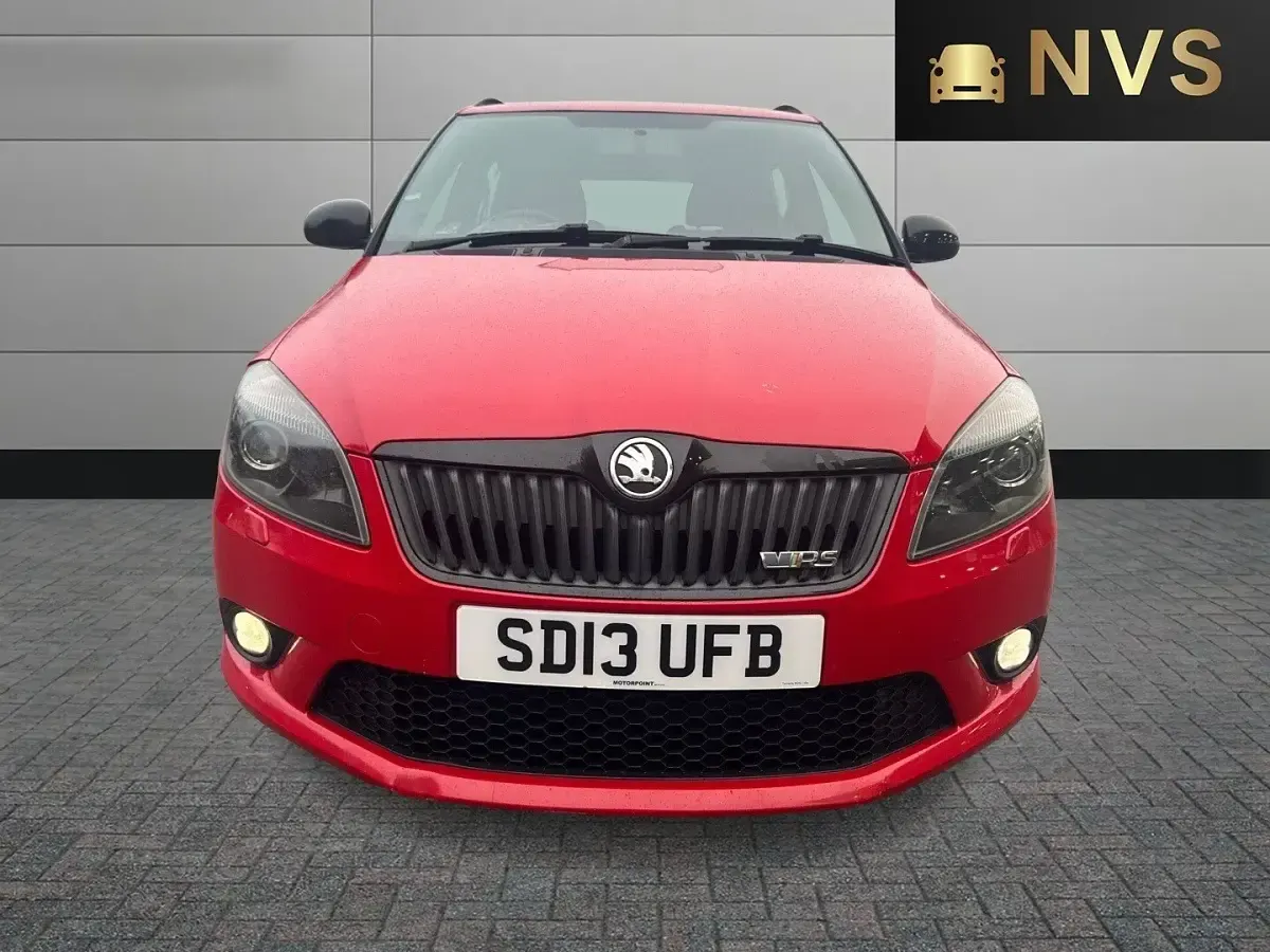 Used Skoda Fabia vRS 180 HP (132 kW) 2013 Red Estate