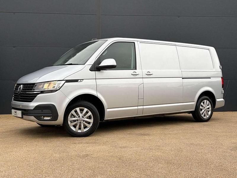 Usado VW Transporter Highline 2023 Prateado Van
