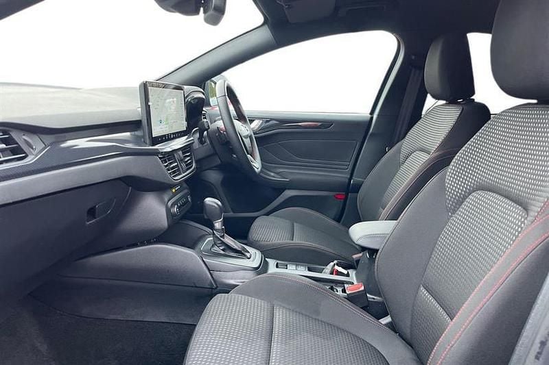 Used Ford Focus ST-Line 155 HP (114 kW) 2023 Blue Hatchback