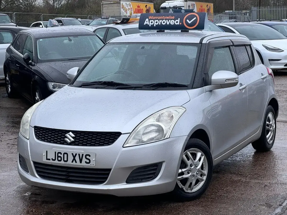Used Suzuki Swift SZ4 94 HP (69 kW) 2010 Silver Hatchback