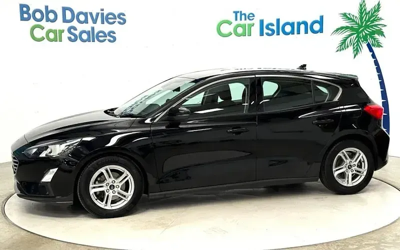Used Ford Focus Zetec 95 HP (69 kW) 2020 Black Hatchback