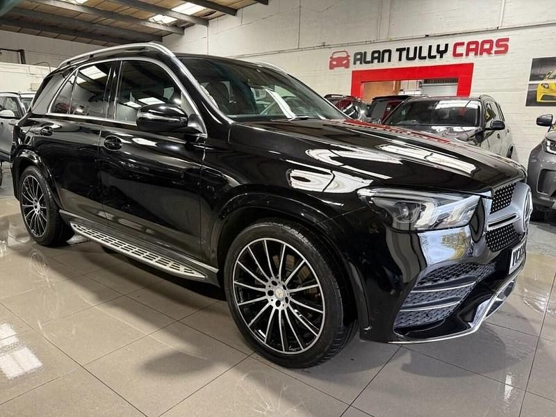 Black Used 2019 Mercedes GLE300 AMG line SUV | £31,950 (Fair price) - Image 1/4