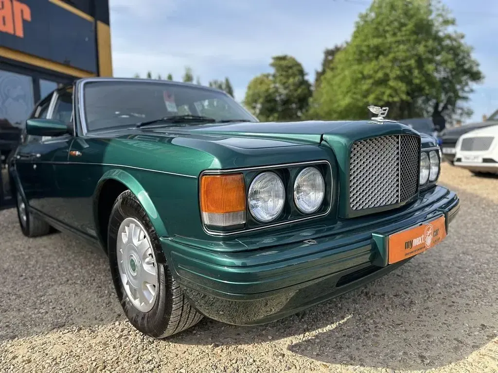Used Bentley Brooklands 300 HP (220 kW) 1996 Green Sedan
