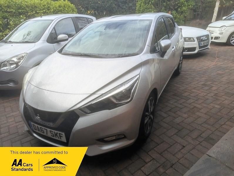 Begagnad Nissan Micra N-Connecta 90 HK (66 kW) 2017 Silver Halvkombi