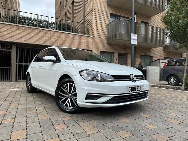White Used 2018 VW Golf VII SE Hatchback | £8,995 (Super price) - Image 1/4