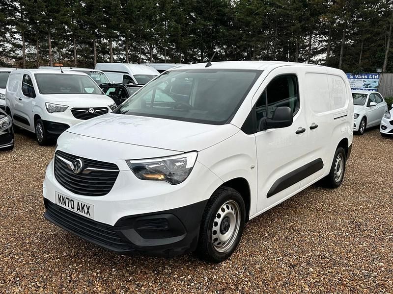 White Used 2020 Vauxhall Combo Edition Van | £7,000 (Good price) - Image 1/4