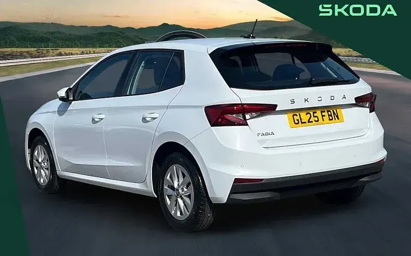 Used Skoda Fabia SE 95 HP (69 kW) 2025 Moon white metallic Hatchback