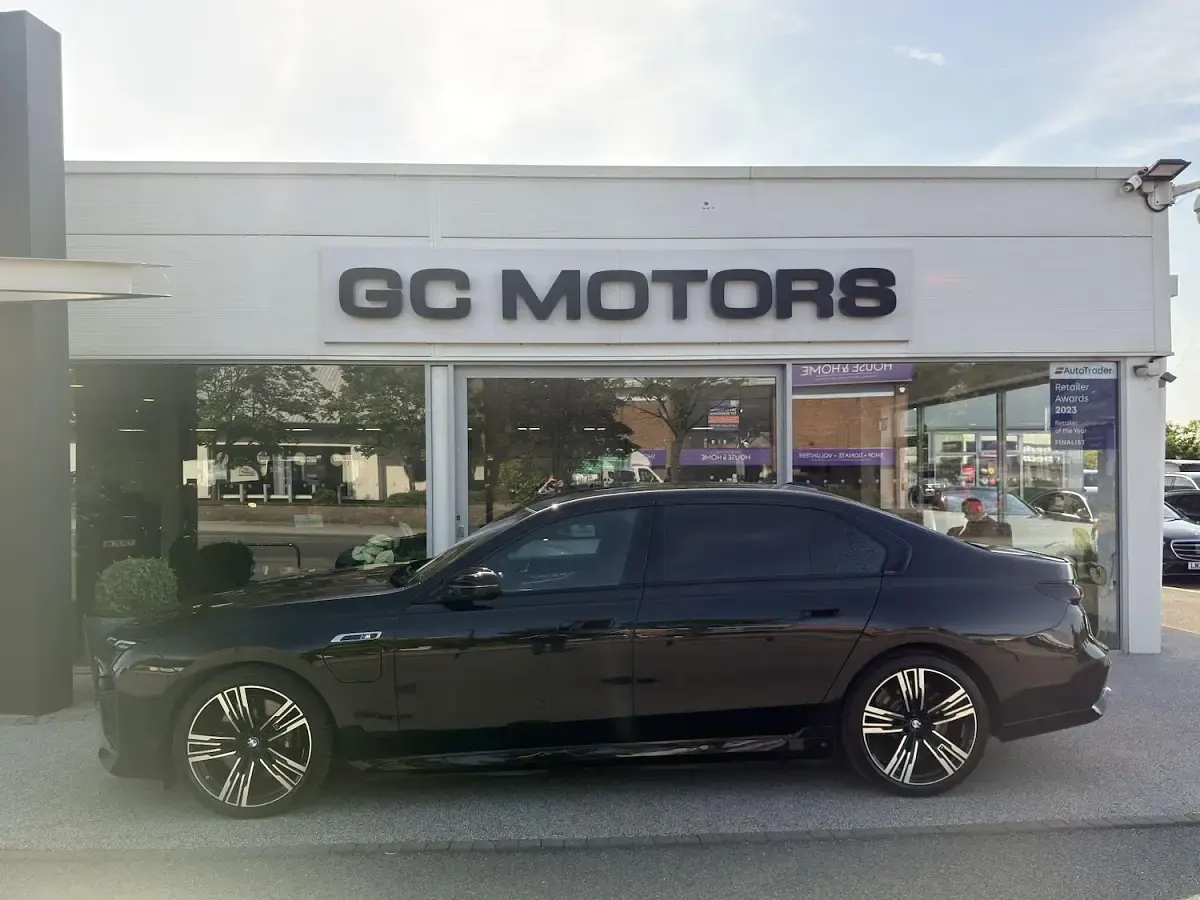 Used BMW M760e Executive 571 HP (419 kW) 2024 Black Sedan