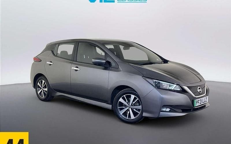 Used Nissan Leaf Acenta 110 kW (150 HP) 2021 Grey Hatchback