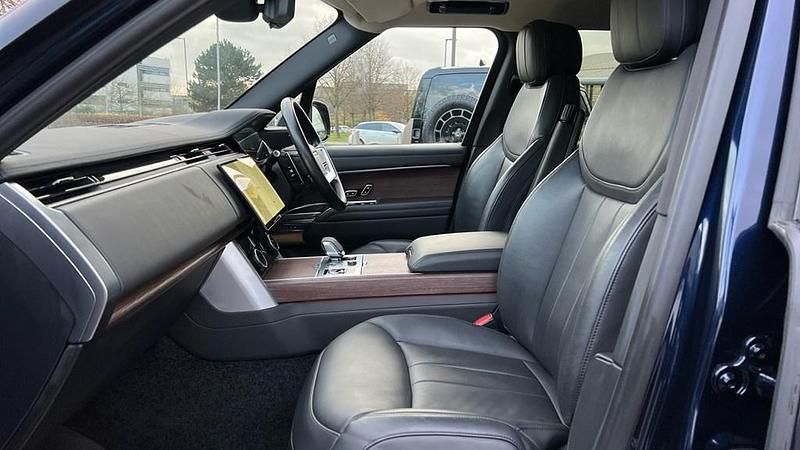 Used Land Rover Range Rover HSE 350 HP (257 kW) 2023 Blue SUV