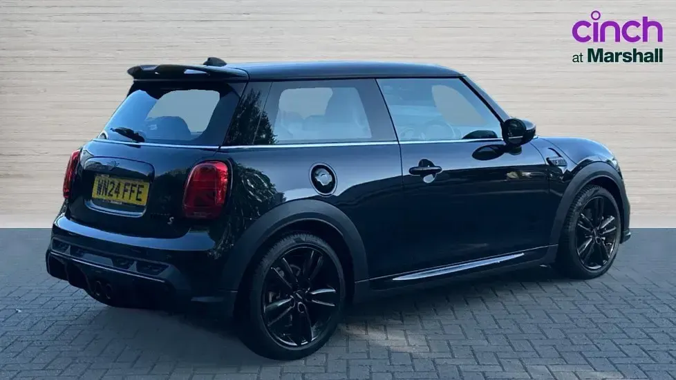 Used Mini Cooper Sport 204 HP (150 kW) 2024 Black Hatchback
