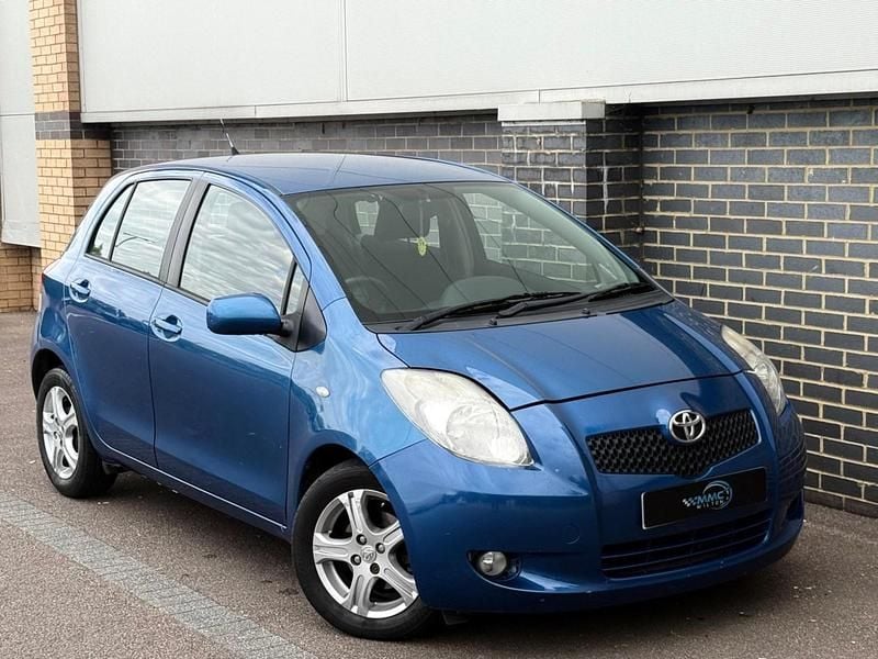 Blue Used 2010 Toyota Yaris Hatchback | £1,499 (Fair price) - Image 1/4